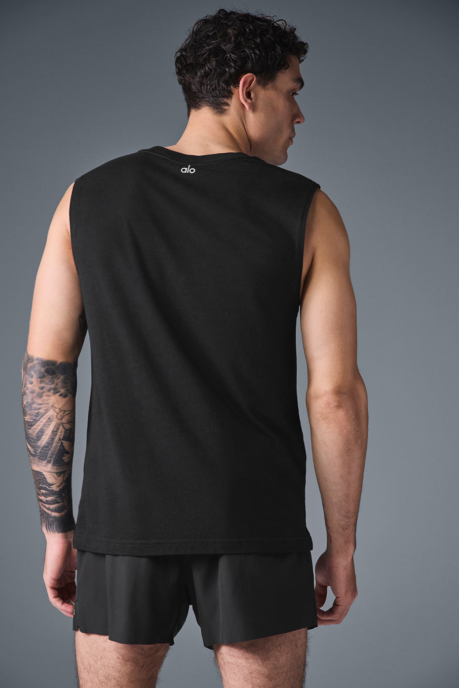 The Triumph Muscle Tank - Black