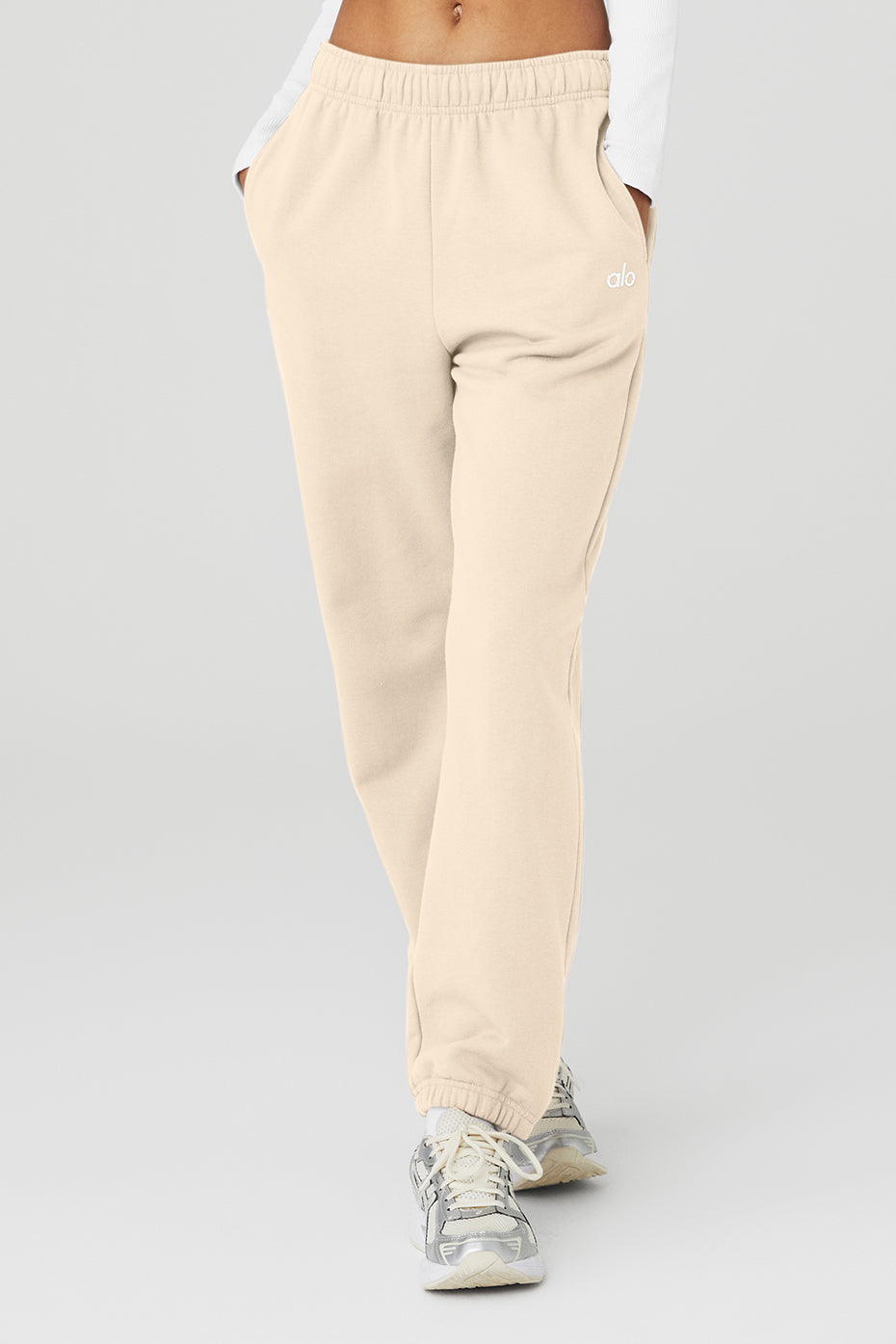 Accolade Sweatpant - Macadamia